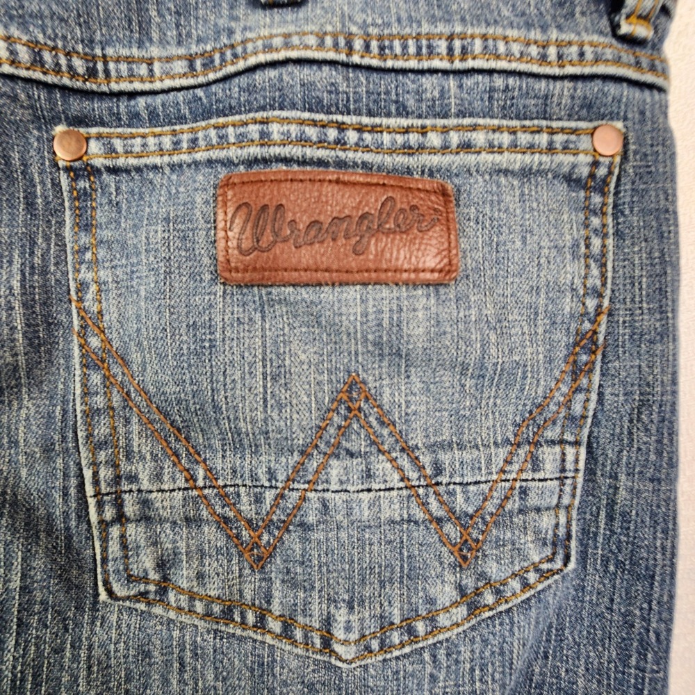 Wrangler 38x30 Blue Retro Slim Straight Jeans Western Cowboy Rugged Denim